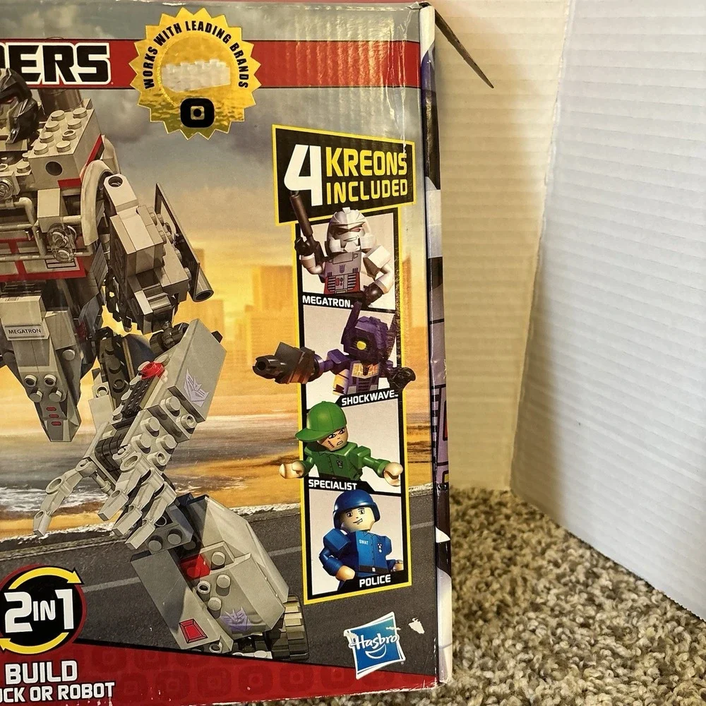 KRE-O Transformers Megatron (30688)  2 in 1 READ